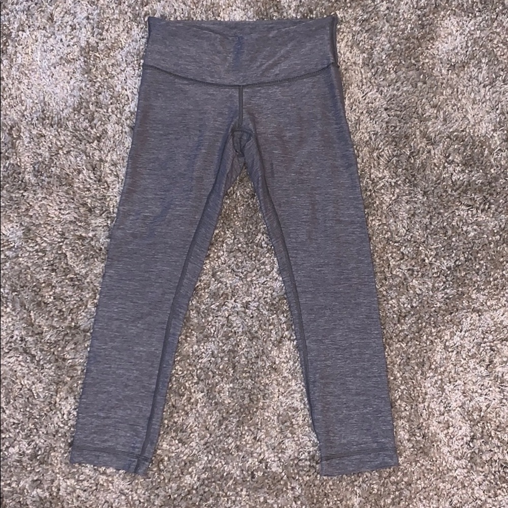gray leggings